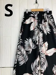 ワイドパンツ・イージーパンツ　葉柄　ウエストゴム紐付き　75cm股下 Sサイズ