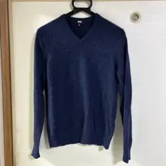 UNIQLO 紺色　Vネックセーター M カシミア