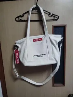 Item thumbnail for item faa2d14a-d7f3-43aa-9436-61d16a903efc