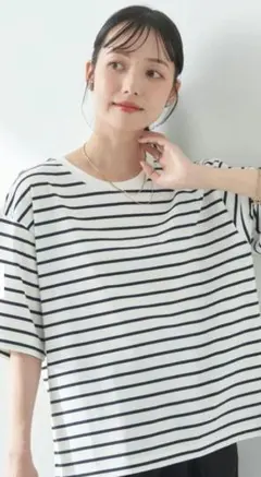 earth music&ecologyボーダー BOXTシャツ トップス　半袖