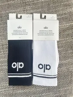 【新品】白 黒 2足セット Alo yoga ソックス ブラック ホワイト 靴下