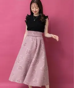 【未使用タグ付き】Mサイズ　Noela ジャガード花柄スカートのサムネイル