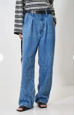 専用出品　YENIN LASER CUT WIDE DENIM 40のサムネイル