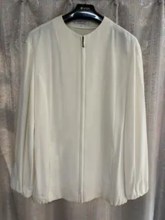LANVIN en Bleu ノーカラージャケット ホワイトのサムネイル