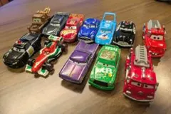 トミカ　TOMICA　カーズ ミニカー　 11台セット