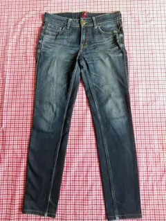 UJ　ユニクロ ジーンズ　テーパードスキニージーンズ　デニムパンツ　サイズ27