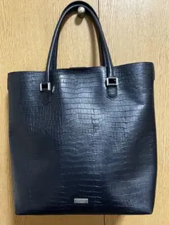 バーニーズニューヨーク 黒 クロコダイル風トートバッグ - メルカリ