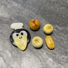 鳥のパン屋 樹脂粘土　鳥　カラス　パン　コックさん