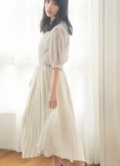 与田祐希(乃木坂46)プリーツレイヤードドットワンピース GRL