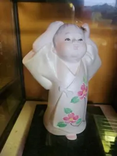 陶器製 博多人形 白い着物 赤い帯 高さ16cm - メルカリ