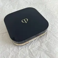 クレ・ド・ポー ボーテ タンクッションエクラ ルミヌ オークル10