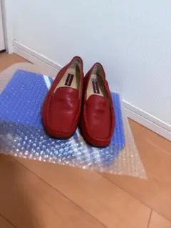 ローファー 赤ローファー