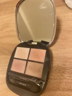 コスメデコルテスキンシャドウ デザイニングパレット 10ruddyquartz