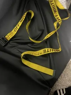 OFF-WHITE インダストリアル ベルト イエロー