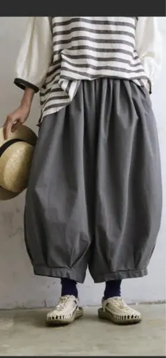 お値下げ中。ソウルベリー。クールなバルーンパンツ