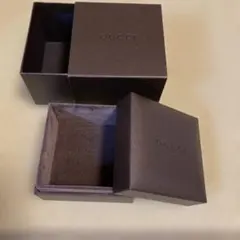 グッチ　GUCCI 箱のみ　縦8.2cm✖️横8cm✖️高さ5.5 アクセ　ケース