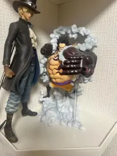 ワンピースフィギュア ルフィギア4（左手傷あり)