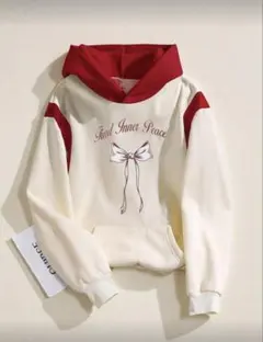 フード付きパーカー クリーム色 赤アクセント　140 キッズ　女の子用　リボン