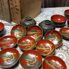 【茶道具】明治時代 輪島塗 木地に花唐草文蒔絵 天目台 / 蓋付茶碗 高さ20cm 箱無し 輪島塗 梨子地のし蒔絵 お屠蘇七つ揃い | Pay ID