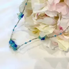 花モチーフ ビーズネックレス　ブルー系　ビーズ　キッズアクセサリー