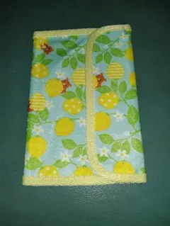 リラックマ　レモン　マルチケース　ポーチ　カードケース　通帳入れ　マルチポーチ