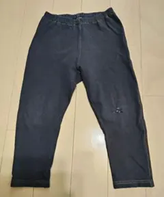 ユニクロ　デニムレギンスパンツ (穴あり)