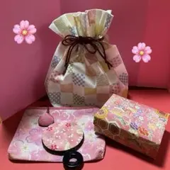 ちりめん和風小物セット・アクセサリー入れ・ポーチ・手鏡・巾着袋　４点