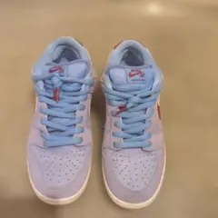 Item thumbnail for item 4a232841-639a-408c-b37b-0984bf2bef23