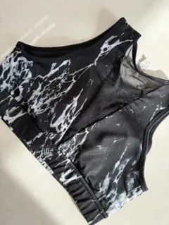 FOREVER 21 マーブル模様 クロップドトップのサムネイル