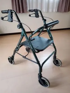 カワムラサイクルの四輪歩行車「KW20」 グリーン バスケット付き
