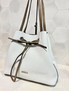 FURLA ホワイト ×ブラウン　コスタンザ　ショルダーバック　フルラ