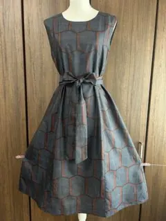 着物リメイク　大島紬　正絹　ワンピース　幾何学模様ノースリーブドレス