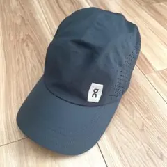 On Lightweight ランニングキャップ　ネイビー