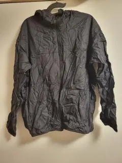 UNIQLO ポケッタブルUVカットパーカ ブラック L