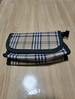 Burberry チェック柄 ポーチ ミラー付き - メルカリ