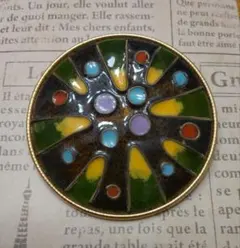 ※小欠けあり　大きめのブローチ　七宝焼　ペンダントにも　貴金属ではありません