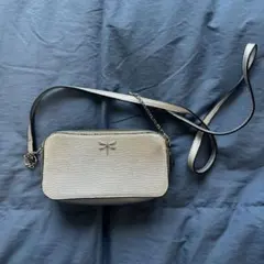 シルバー ショルダーバッグ 3ポケット