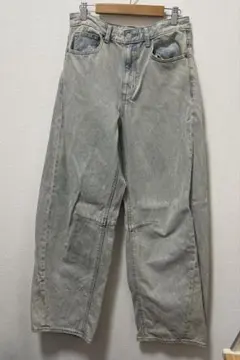 ジーユー バレルレッグジーンズ