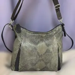 GRES PARIS パイソン柄 2WAY リュック ショルダーバッグ グレパリのサムネイル