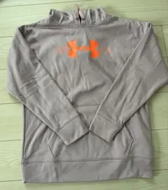 アンダーアーマー　レディース未使用　裏起毛パーカー