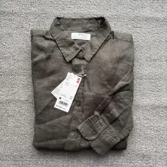 新品タグ付き　UNIQLO プレミアムリネンシャツ オリーブ Mのサムネイル