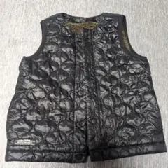 BREEZE　黒いキルティングダウンベスト90サイズ