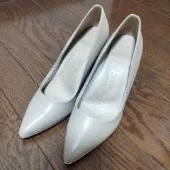 エスペランサ　新品　 ベージュ ハイヒール 22.5cm ヌードカラー　美脚