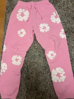 ^_^さん専用DENIM TEARS ピンク フラワープリント ジョガーパンツ