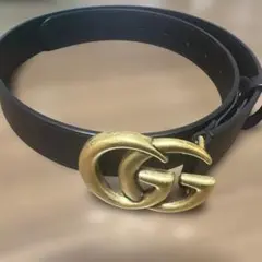 【美品】GUCCI ブラックレザー GGロゴ ベルト 75