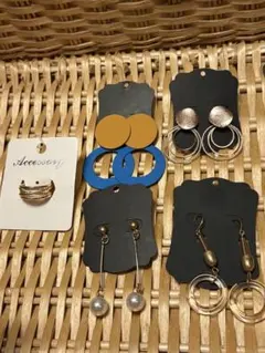 【未使用】リング　ピアスセット 多様なデザイン