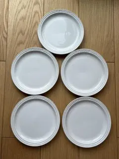LE CREUSET プレート19cmホワイト 5枚セットのサムネイル