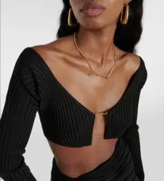 【Jacquemus】ロゴプレート カーディガン ブラック 冷房対策にも◎のサムネイル