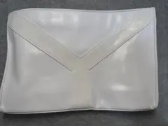 イヴサンローラン　ホワイトポーチ