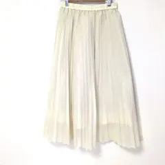 GU 薄いクリーム色 プリーツロングスカート